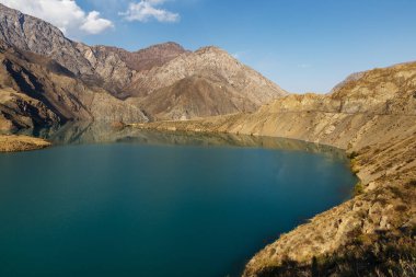 Naryn Nehri, Kırgızistan 'daki güzel dağ nehri..