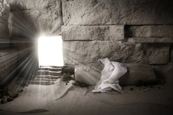 Empty tomb while light shines from the outside. Jesus Christ Resurrection. Christian Easter concept. — Stock Photo, Image