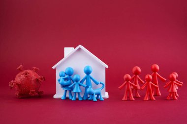 Evde kal konsepti. Ev karantinası. Coronavirus salgını konsepti. Koronavirüs salgını. Aile kavramı.