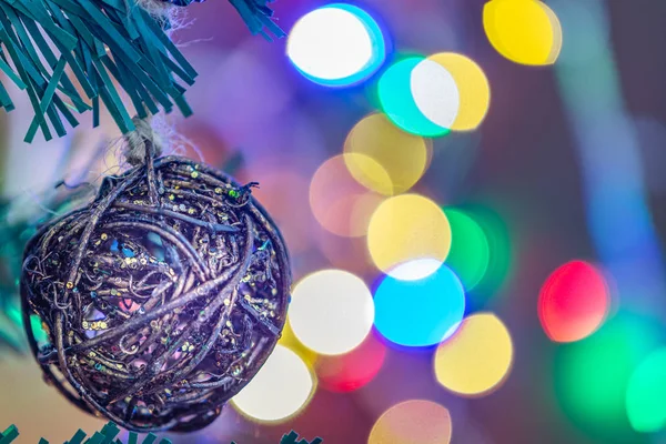 Geleneksel tatiller için çok özel ve sıcak Noel süsleri.