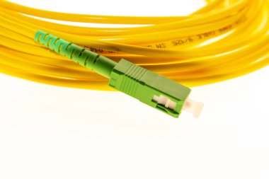 Uzantı için fiber optik ve çoklu çiftli iletkenler