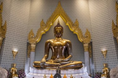 The Golden Buddha Statue in Wat Traimit Buddhist Temple in Bangkok, Thailand
