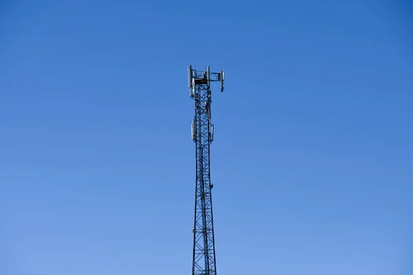 Mobilfunk Antennenmast — Stockfoto