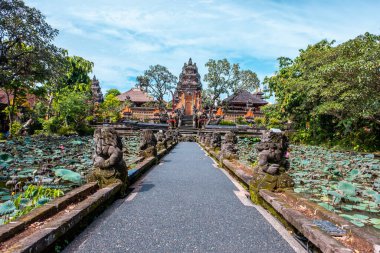Ubud Eyaleti, Bali Adası 'ndaki Saraswati Tapınağı' nın adı