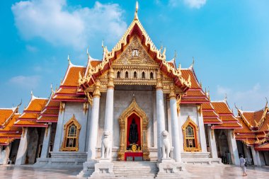 Bangkok / Tayland - 19 Ocak 2020: Bu Budist tapınağı Wat Benchamabophit ve Bangkok Downtown 'daki tapınağın adı