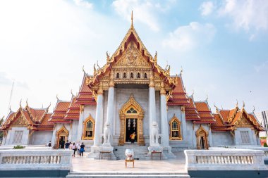 Bangkok / Tayland - 19 Ocak 2020: Bu Budist tapınağı Wat Benchamabophit ve Bangkok Downtown 'daki tapınağın adı