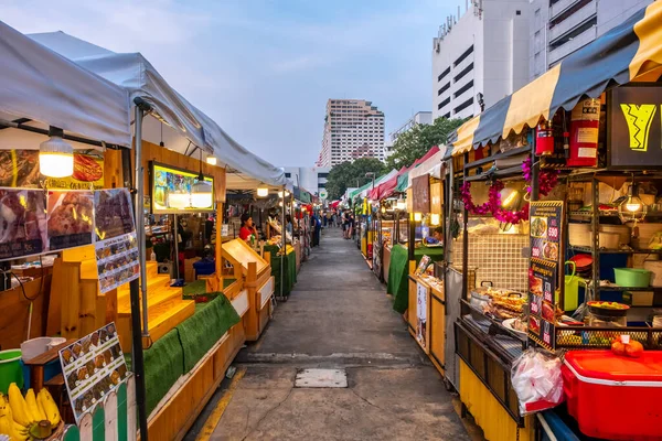 Bangkok Tailândia Fevereiro 2020 Vendedores Ambulantes Lojas Ratchada Rot Fai — Fotografia de Stock