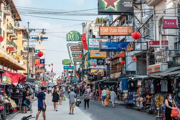 Yaowarat Bangkok Tailândia Fevereiro 2020 Engarrafamento Yaowarat Road Turistas São — Fotografia de Stock