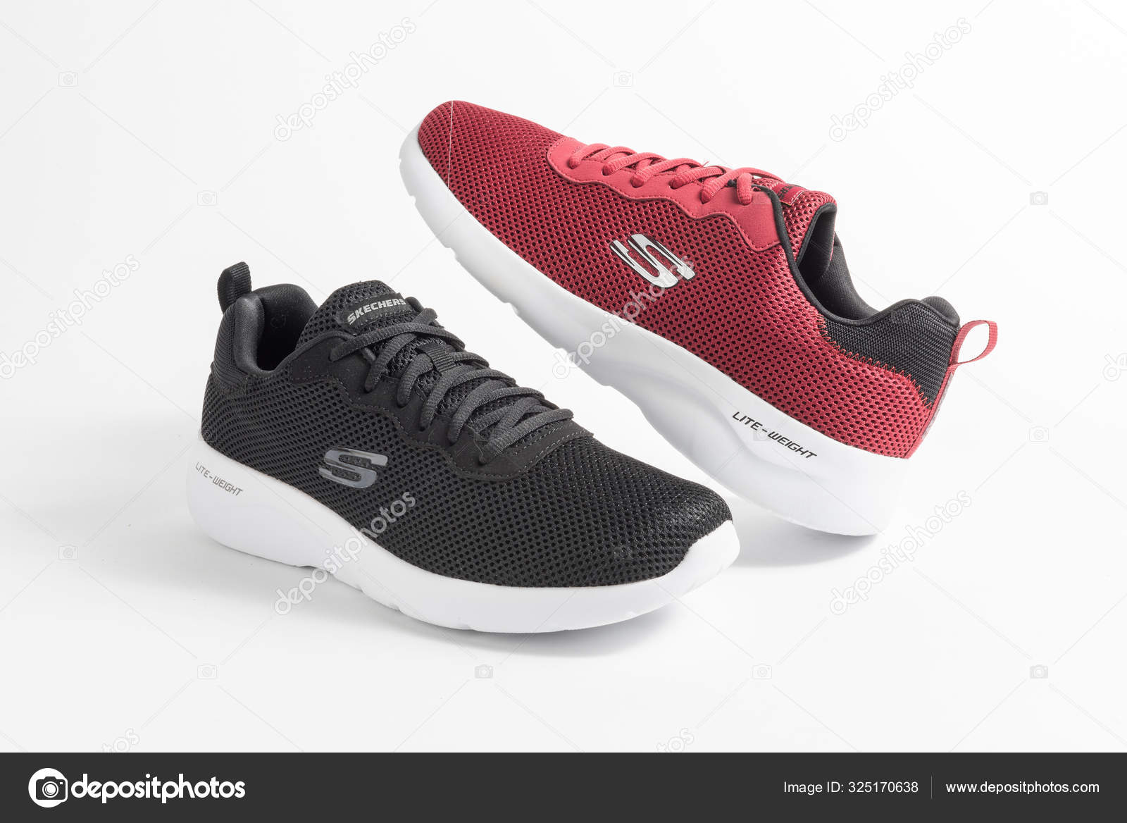 pedir disculpas máquina Prestigio Skechers shoes fotos de stock, imágenes de Skechers shoes sin royalties |  Depositphotos