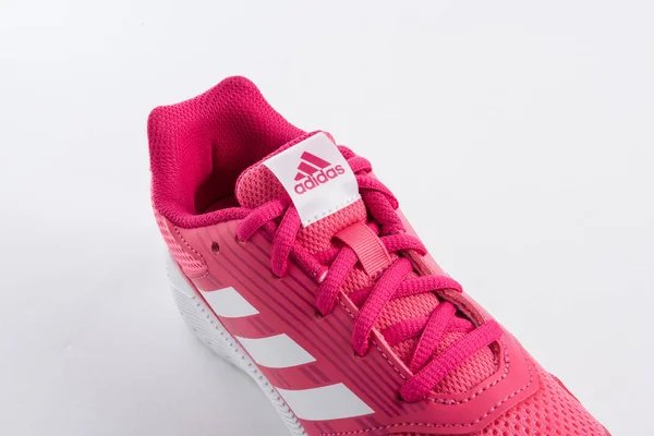 Sepatu Adidas Untuk Wanita Dengan Rincian Merek Pink Latar Belakang — Stok Foto