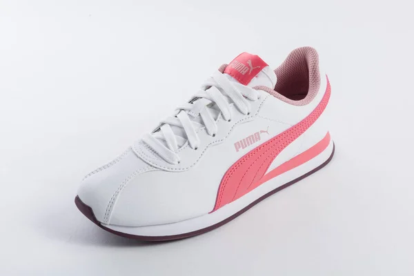 Спортивне Взуття Puma Дизайном Women Рожеве Білому Тлі — стокове фото