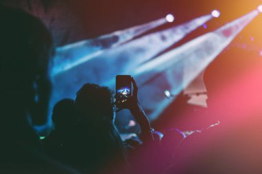 Bir konserde video kayıt