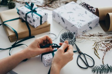 Noel hediye paketleme