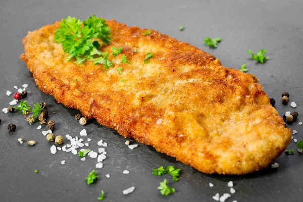 Fried Schnitzel închide — Fotografie, imagine de stoc