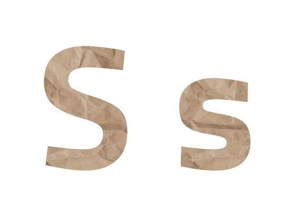 Letter S lettertype alfabet lettring geïsoleerd op wit. Gekrompen inpakpapier met kneuzingen. Isoleerbare papieren brief Latijnse taal — Stockfoto