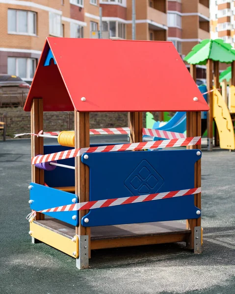 Pandemie Coronavirus Stoppen Hause Bleiben Bürokratische Barrieren Spielhaus Verbieten Quarantäne — Stockfoto