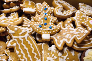 Noel tatlılar. Geleneksel ev yapımı el yapımı çek tatlılar. Gingerbreads