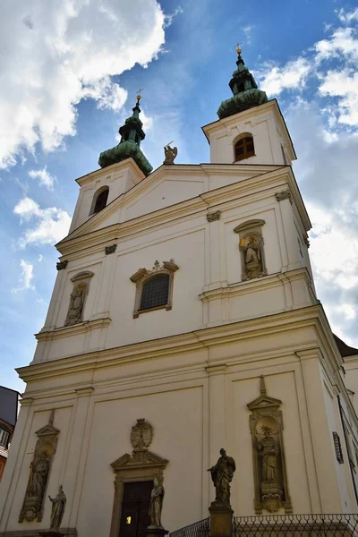 Brno şehir - Çek Cumhuriyeti - Avrupa. St Michael's Kilisesi — Stok fotoğraf