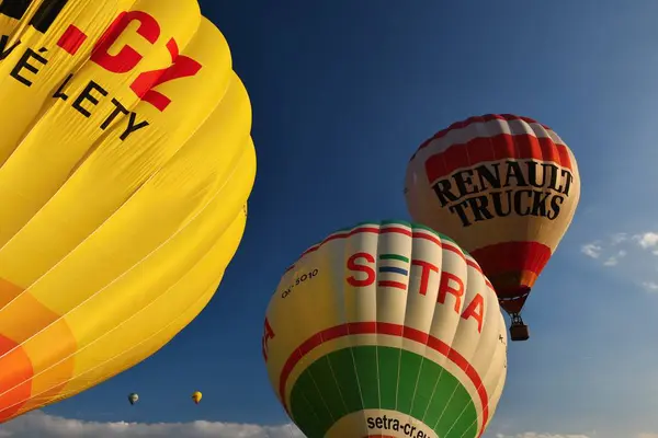 2 juni 2017. Brno Tjeckien. Inför starten av luftballong. — Stockfoto