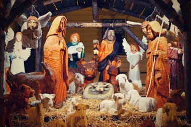 Bebek İsa ile güzel bir doğum sahnesi. Geleneksel Hıristiyan bayramlarının Noel geçmişi.