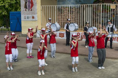 Hip hop dans grubu çocukların gerçekleştirir