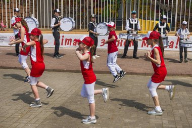 Hip hop dans grubu çocukların gerçekleştirir