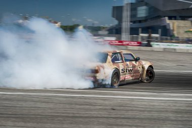 Pilot Marek Wartalowicz üzerinde otomobil markası Bmw tr üstesinden gelir.