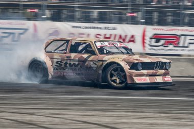 Pilot Marek Wartalowicz üzerinde otomobil markası Bmw tr üstesinden gelir.