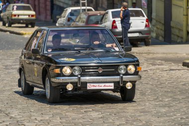 Eski retro araba yarış Leopolis g katılım Tatra 613 alma