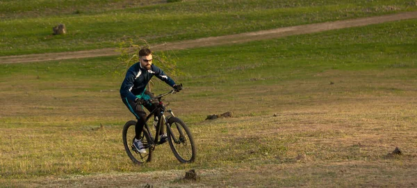 달리는 파노라마 자전거타기 — 스톡 사진