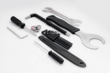 İzole edilmiş beyaz arkaplan üzerindeki bisiklet aracı