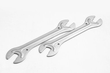 İzole edilmiş beyaz arkaplan üzerindeki bisiklet aracı