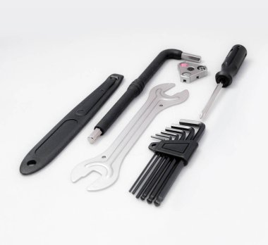 İzole edilmiş beyaz arkaplan üzerindeki bisiklet aracı