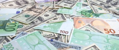 ABD ve Euro banknotlarından yapılmış doku panoraması