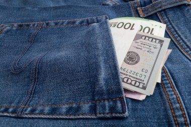 Kotun cebinden dolar ve euro çıkıyor.