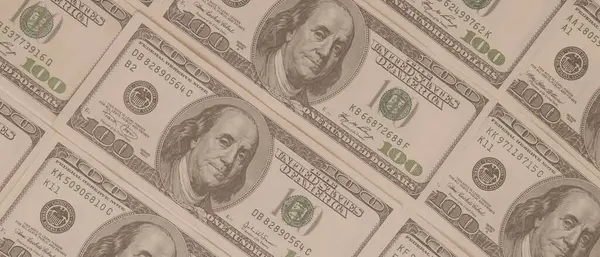Dokuma Amerikan doları manzarası. Yüz dolarlık banknotların arka planı.