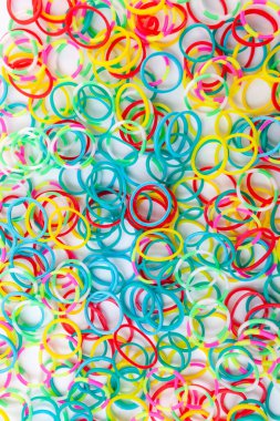 desen çok renkli lastik bant