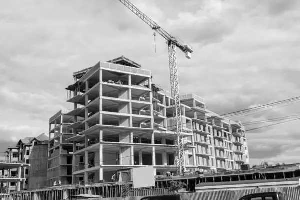 Photo Noir Blanc Immeuble Résidentiel Plusieurs Étages Construction Une Grue — Photo