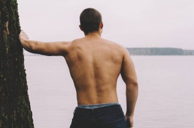 Genç fitness adam