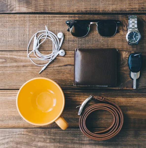 Conjunto de atuendo masculino con accesorios —  Fotos de Stock