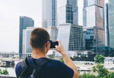 Moskova'da turizm genç adam