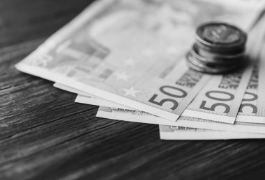 Para banknot ve madeni paralar