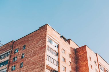 Bina wirh kırmızı tuğla