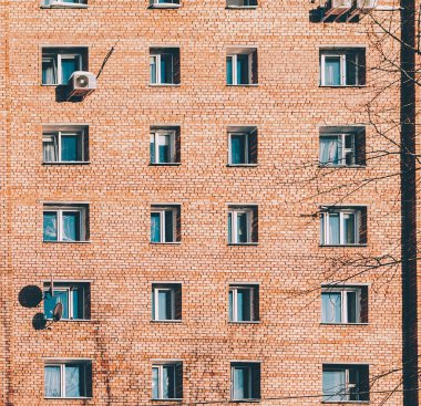 Bina wirh kırmızı tuğla