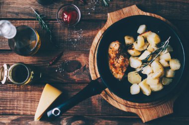 fırında patates ve tavuk 