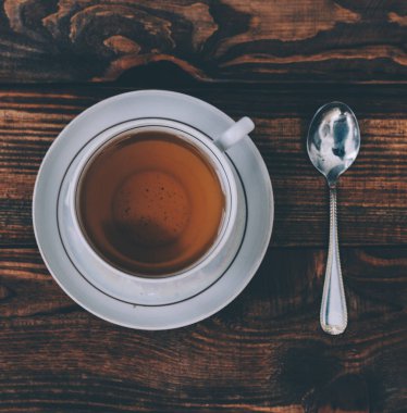 Porselen fincan çay