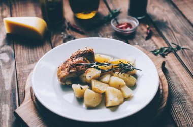 fırında patates ve tavuk 