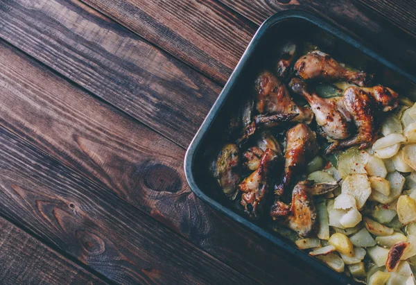 Baked potato and chiken — Stock Photo, Image