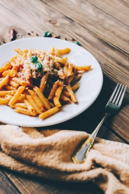 domates soslu makarna