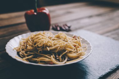 Makarna pişirme plaka